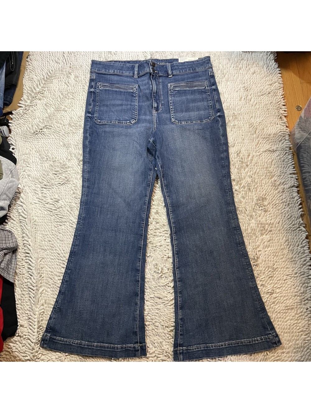 NWT American Eagle Super Hi-Rise Flare Jeans Women 18 Medium Wash Boho Retro 70s